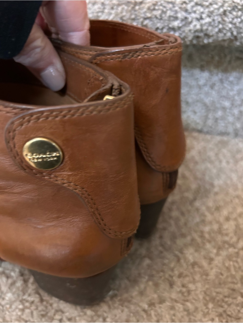 Coach Waldorf Calf Leather Boots with Gold toe and snap details. SZ 7. Luxury. - Picture 8 of 14